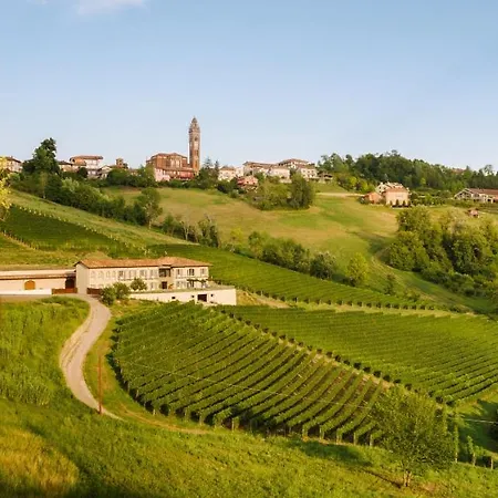 Icollirossi Séjour à la ferme Monforte dʼAlba