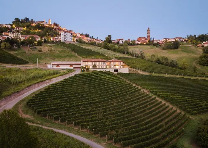 Vakantieboerderij Icollirossi Monforte dʼAlba